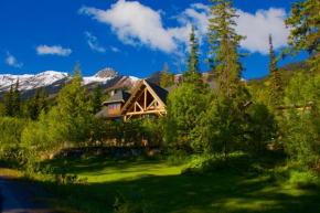 Гостиница Vagabond Lodge at Kicking Horse  Голден